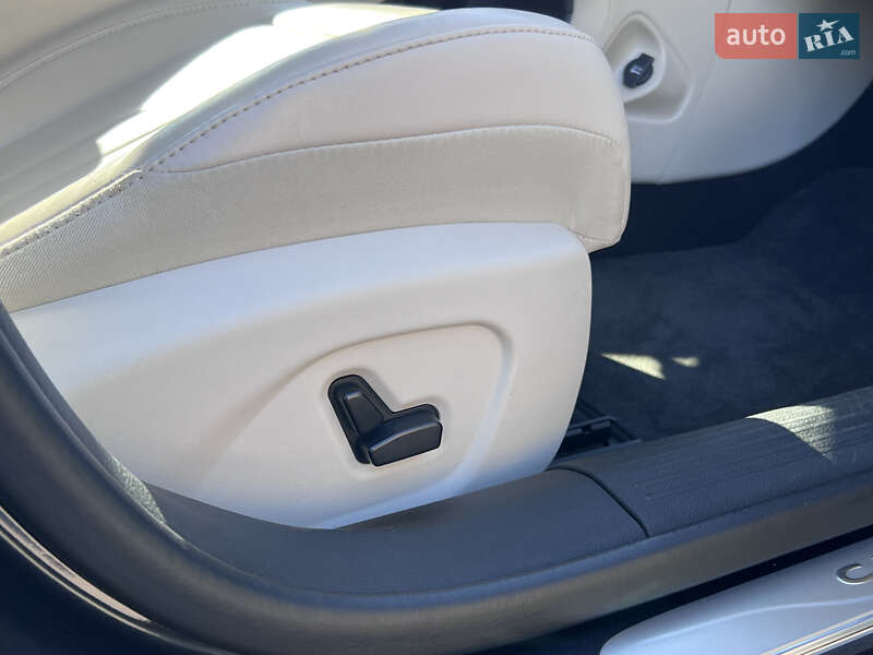 Седан Chrysler 200 2016 в Нововолинську фото 38 Седан Chrysler 200 2016 в Нововолинську