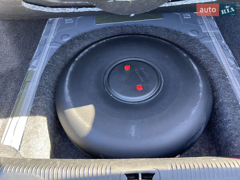 Седан Chrysler 200 2016 в Нововолинську фото 46 Седан Chrysler 200 2016 в Нововолинську