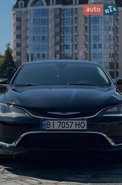 Седан Chrysler 200 2015 в 