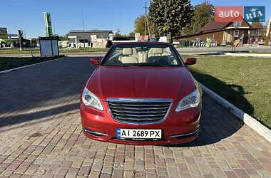 Кабриолет Chrysler 200 2011 в Липовце
