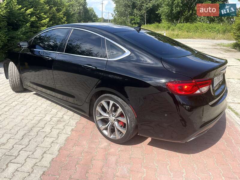 Седан Chrysler 200 2014 в Шепетовке