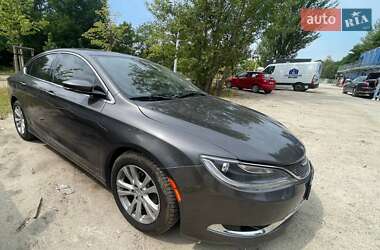 Седан Chrysler 200 2015 в Кропивницком