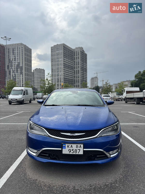 Седан Chrysler 200 2014 в Киеве