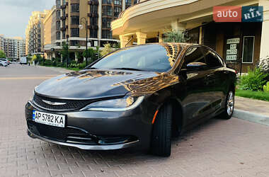 Седан Chrysler 200 2015 в Києві
