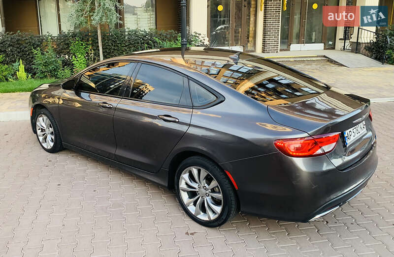 Седан Chrysler 200 2015 в Киеве
