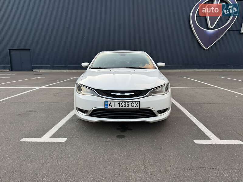 Седан Chrysler 200 2014 в Киеве