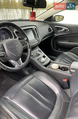 Седан Chrysler 200 2016 в 