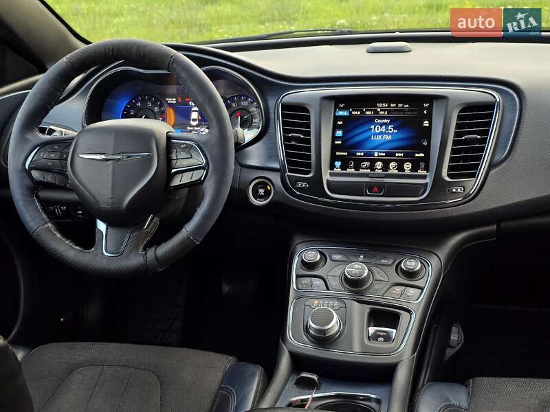 Седан Chrysler 200 2014 в Тернополі