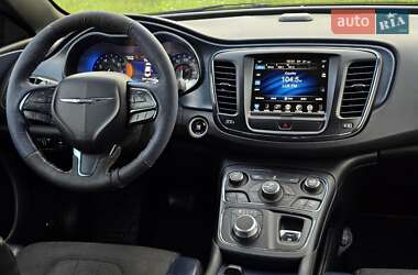 Седан Chrysler 200 2014 в 