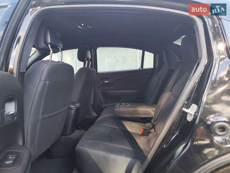 Седан Chrysler 200 2012 в Киеве