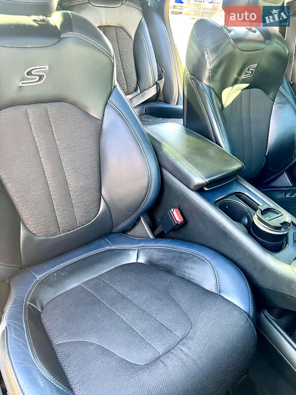 Седан Chrysler 200 2014 в Киеве фото 13 Седан Chrysler 200 2014 в Киеве