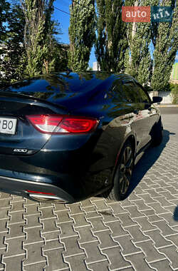 Седан Chrysler 200 2014 в 