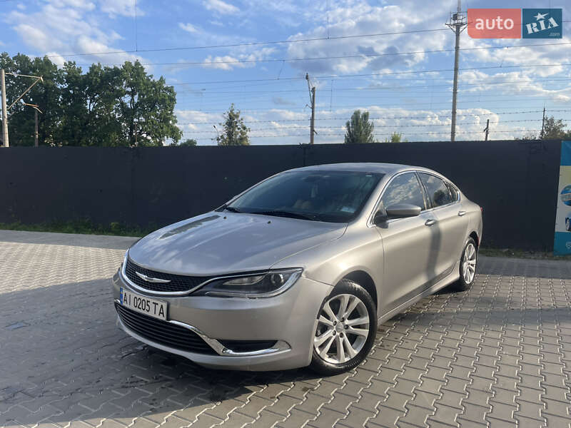Седан Chrysler 200 2016 в Киеве