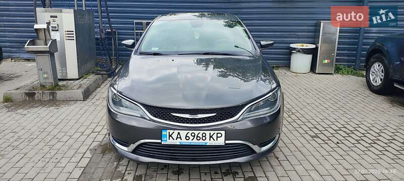 Chrysler 200 2015