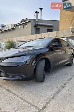 Седан Chrysler 200 2015 в Запоріжжі