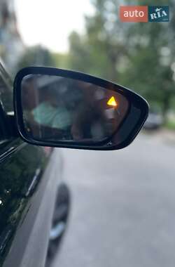 Седан Chrysler 200 2015 в 