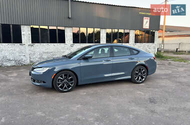 Седан Chrysler 200 2015 в Чернігові