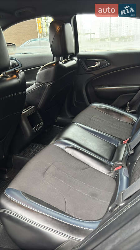 Седан Chrysler 200 2015 в Чернигове фото 16 Седан Chrysler 200 2015 в Чернигове