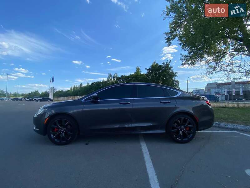 Седан Chrysler 200 2014 в Киеве