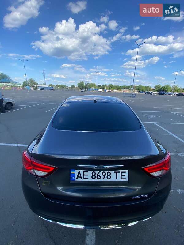 Седан Chrysler 200 2014 в Киеве