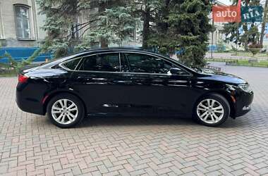 Седан Chrysler 200 2015 в 