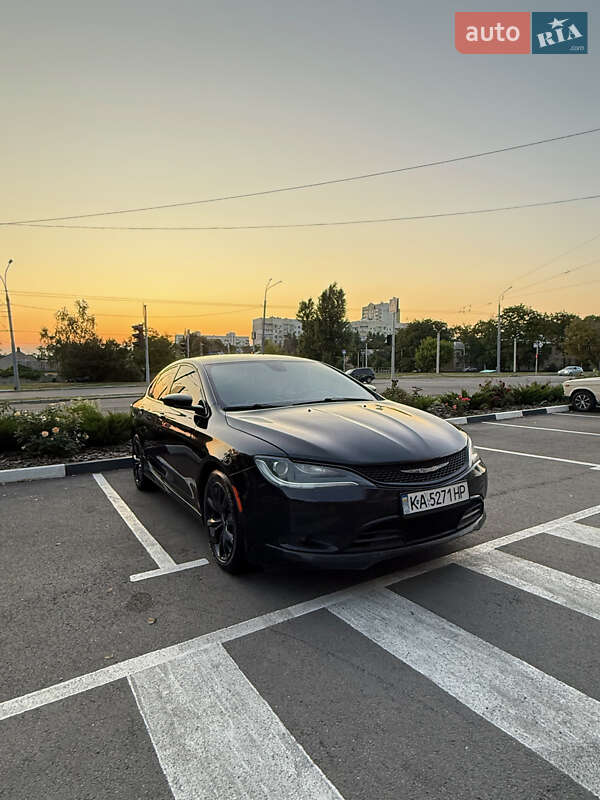 Chrysler 200 2015