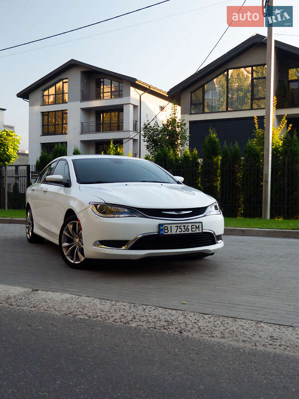 Седан Chrysler 200 2014 в Кременчуге