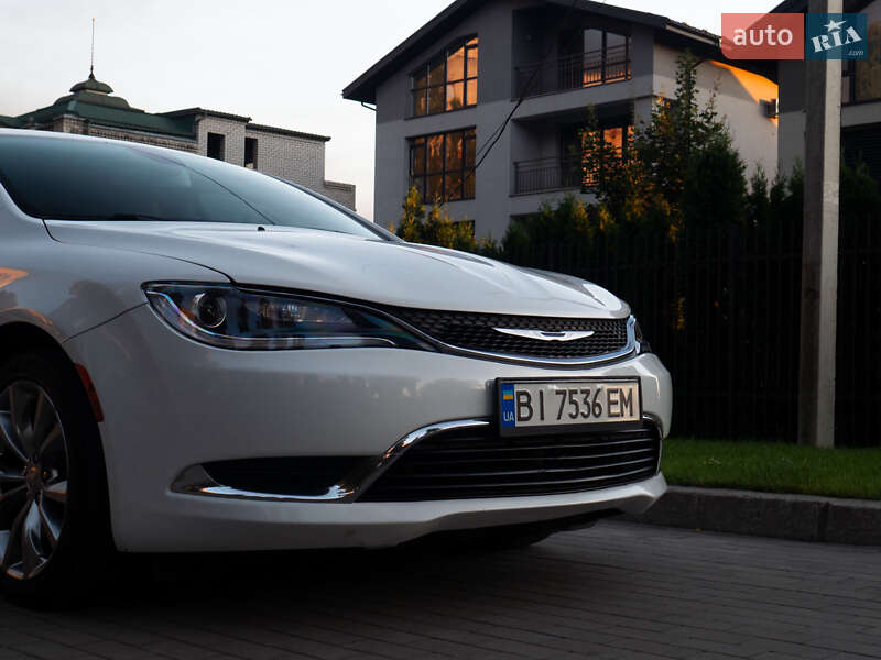 Седан Chrysler 200 2014 в Кременчуге