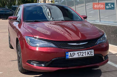 Седан Chrysler 200 2015 в Киеве