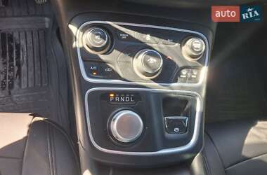 Седан Chrysler 200 2015 в 