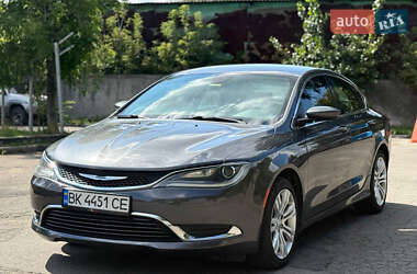 Седан Chrysler 200 2015 в 
