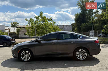Седан Chrysler 200 2015 в 