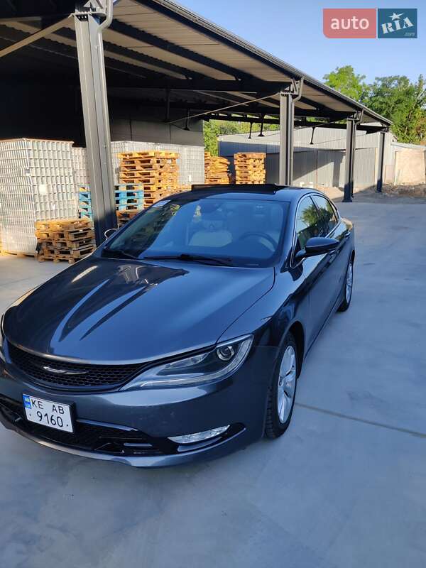 Седан Chrysler 200 2014 в Днепре