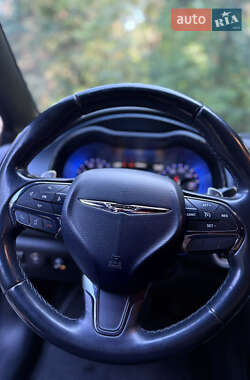 Седан Chrysler 200 2016 в 