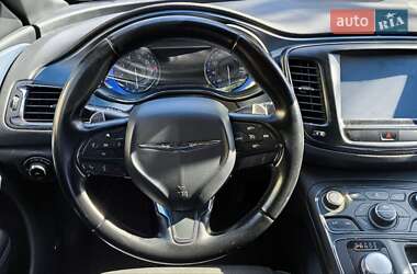 Седан Chrysler 200 2015 в 