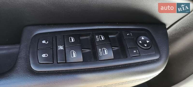 Седан Chrysler 200 2015 в Броварах фото 23 Седан Chrysler 200 2015 в Броварах