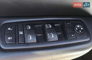 Седан Chrysler 200 2015 в 