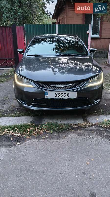 Седан Chrysler 200 2015 в 