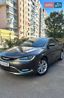 Седан Chrysler 200 2016 в Черкассах
