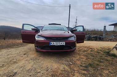 Седан Chrysler 200 2015 в 