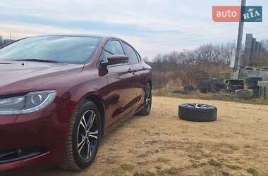 Седан Chrysler 200 2015 в 