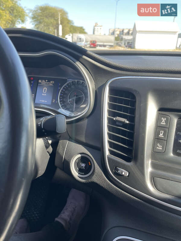 Седан Chrysler 200 2015 в Одессе