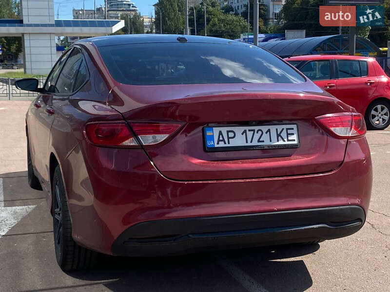 Седан Chrysler 200 2015 в Киеве