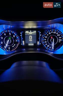 Седан Chrysler 200 2014 в 