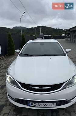 Седан Chrysler 200 2015 в 