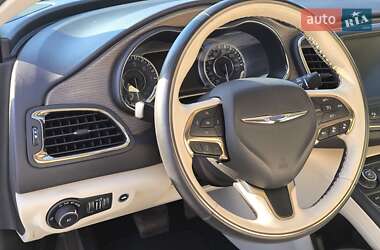 Седан Chrysler 200 2014 в 