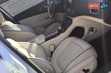 Седан Chrysler 200 2014 в 