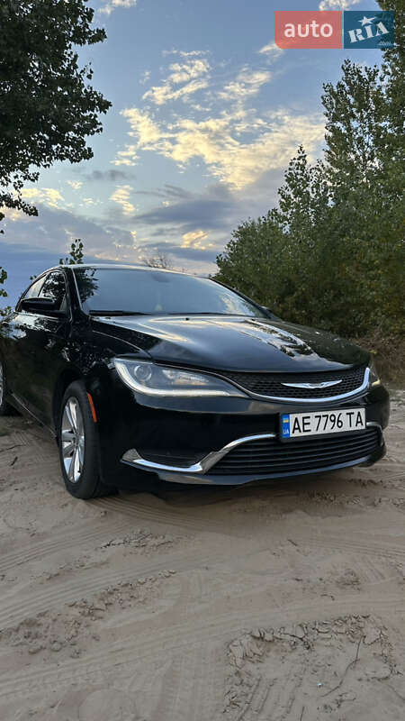 Chrysler 200 2015