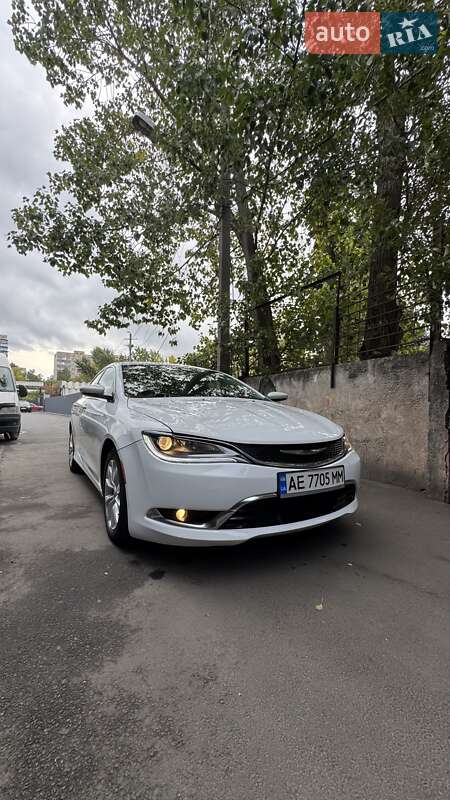 Седан Chrysler 200 2014 в Днепре