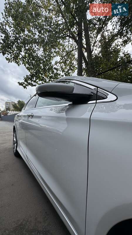Седан Chrysler 200 2014 в Днепре